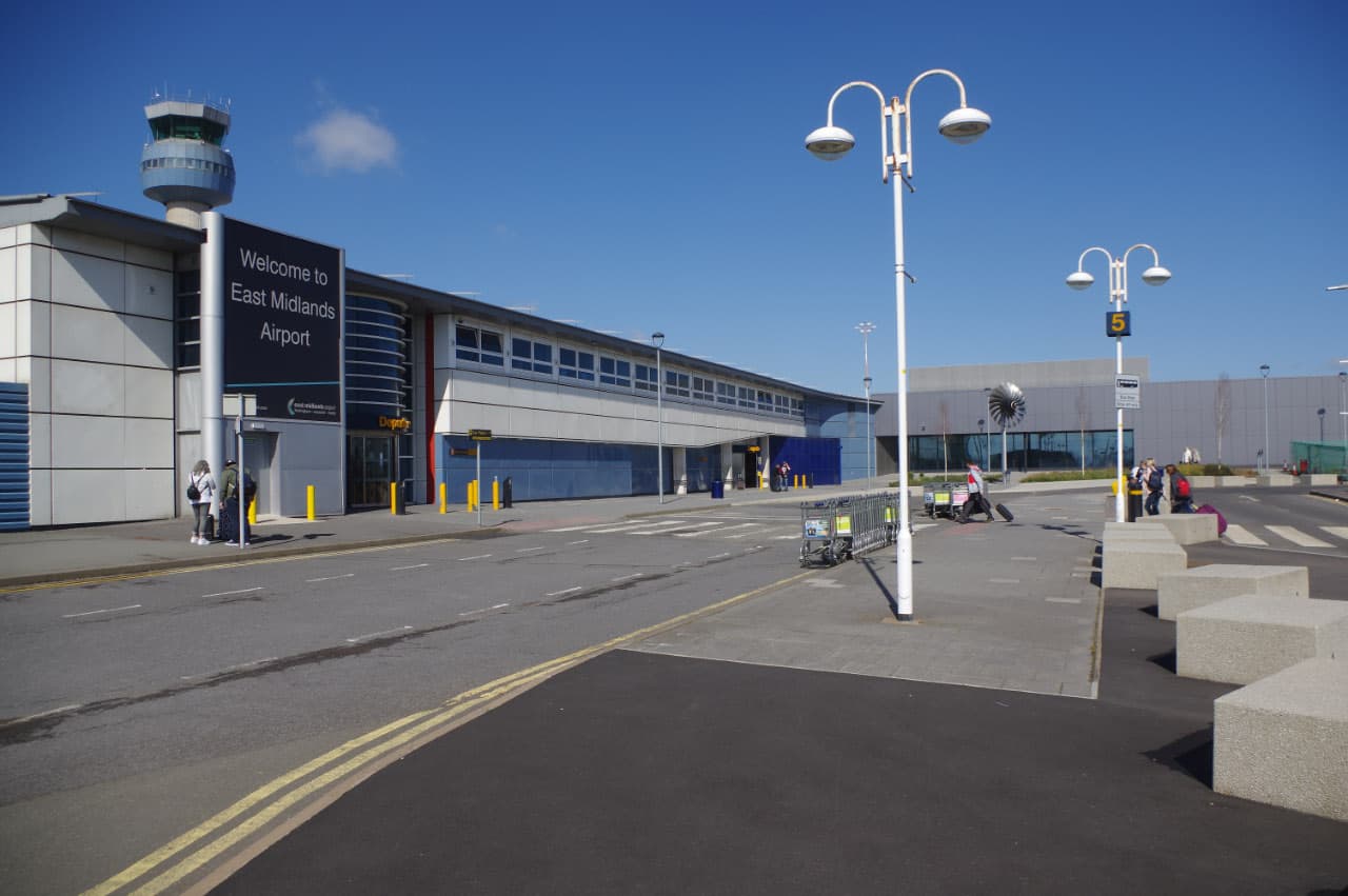 Driving to East Midlands Airport: Routes from the M1, Parking and Drop Off